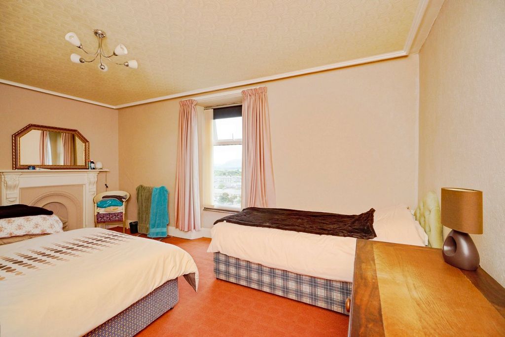 Additional image 10 of 4 bed town house for saleRoche Terrace, Porthmadog LL49