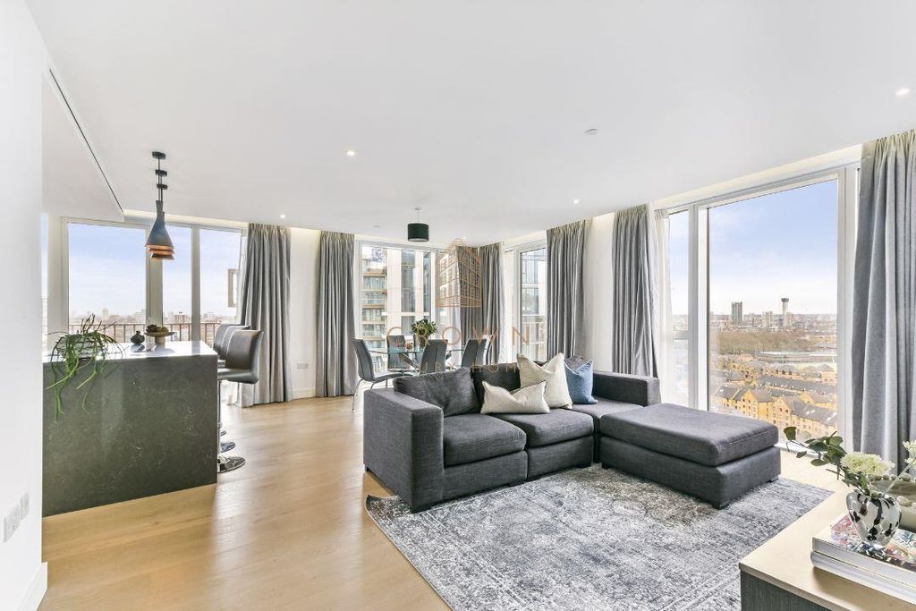 Property photo 1 of 27 Admiralty House, 1201 (4).Jpg