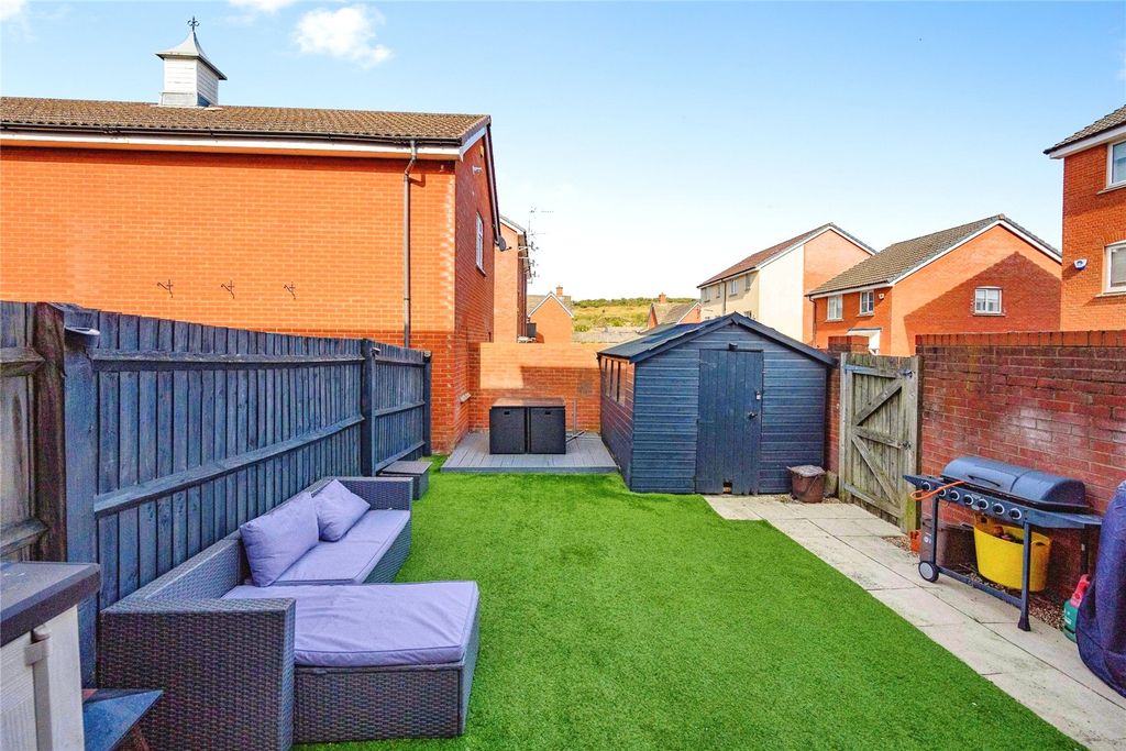 Property photo 2 of 21 Garden