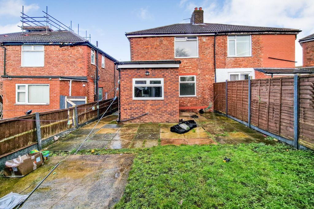 Property photo 3 of 3 12 Grange Park Avenue, Runcorn, Cheshire, Wa7 5Uu