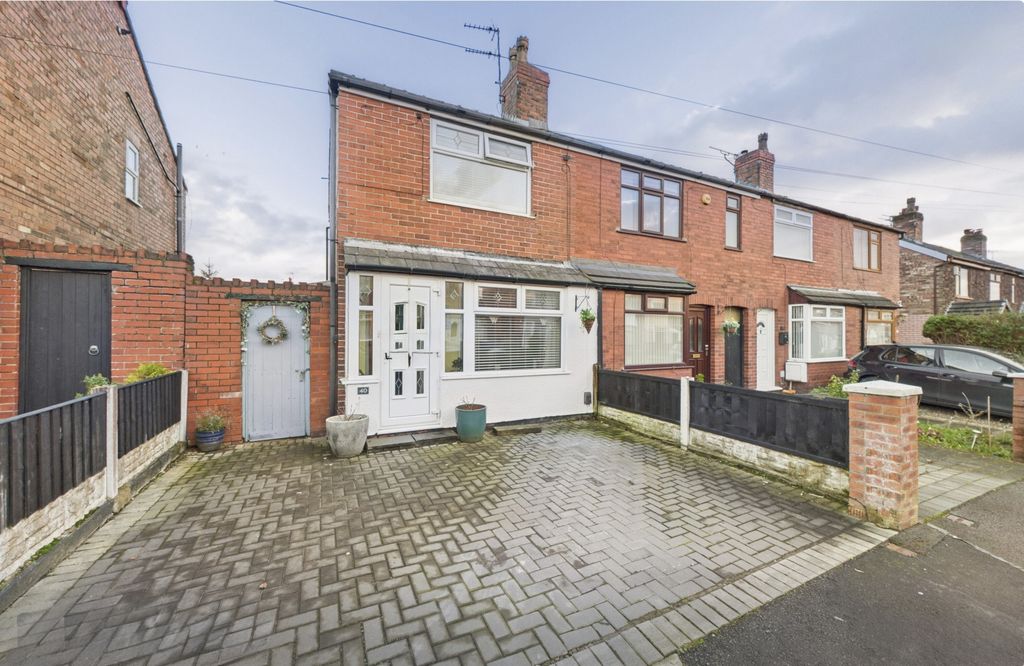 Property photo 1 of 13 Photo 2