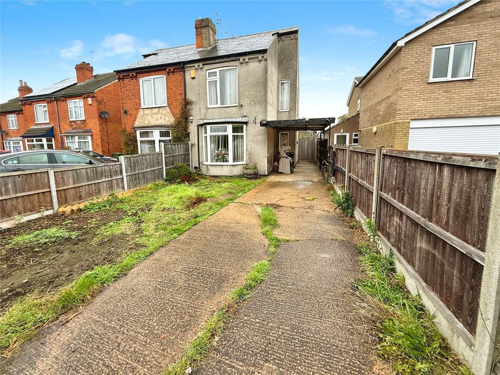 Property photo 1 of 21 Outside