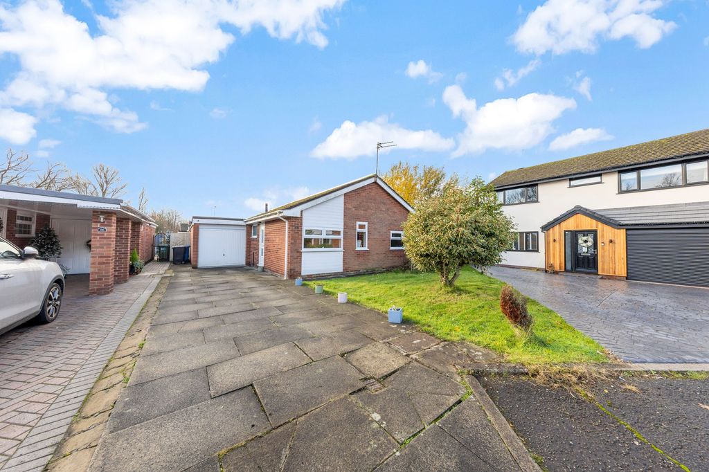 Property photo 2 of 18