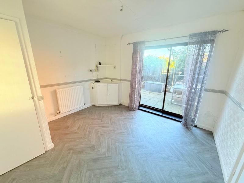 Property photo 3 of 8 Photo 3