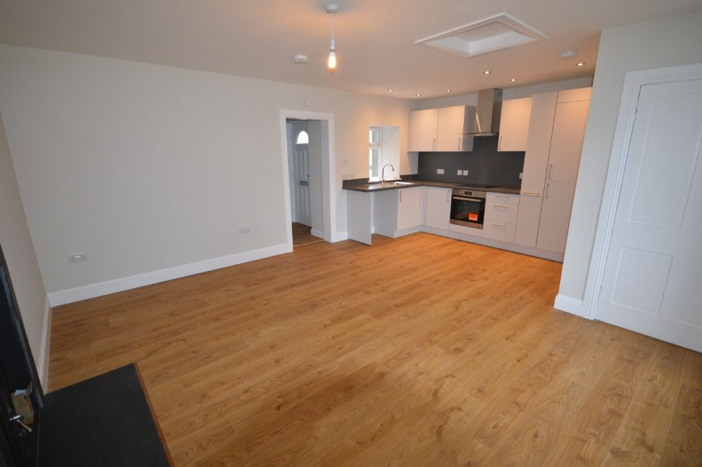 Property photo 3 of 9 Photo 3