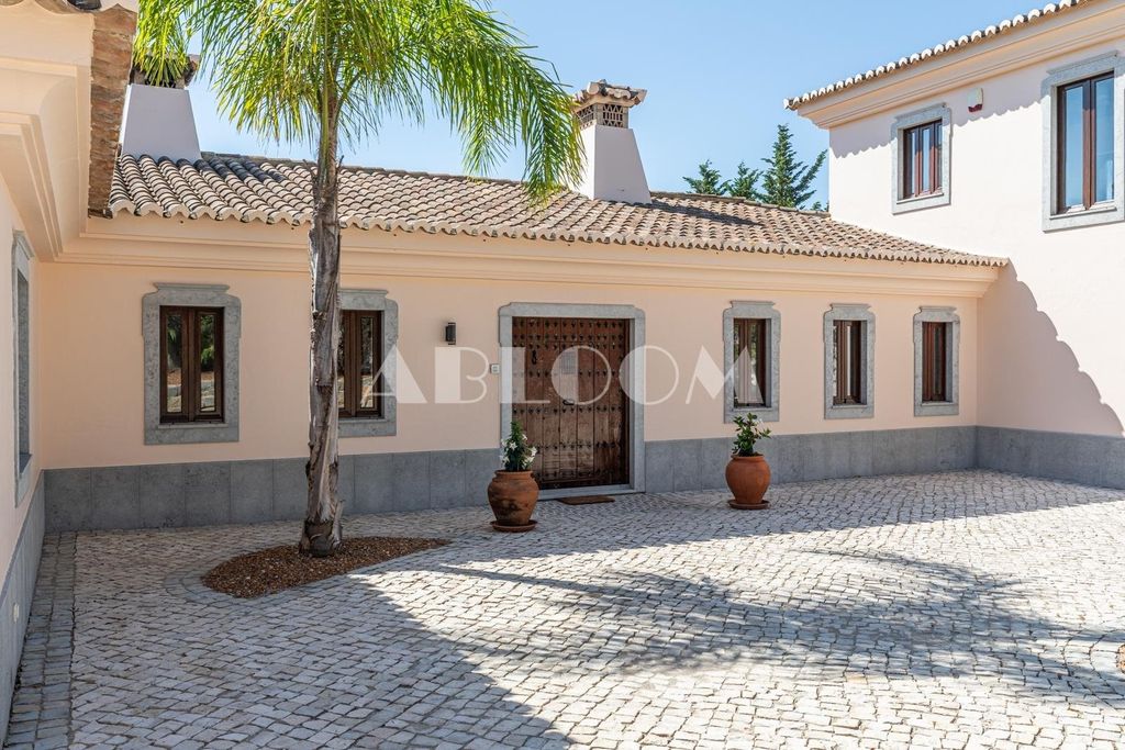 Property photo 2 of 41