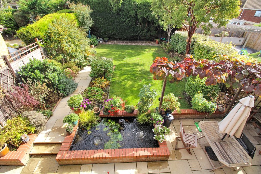 Property photo 2 of 19 Picture No. 04