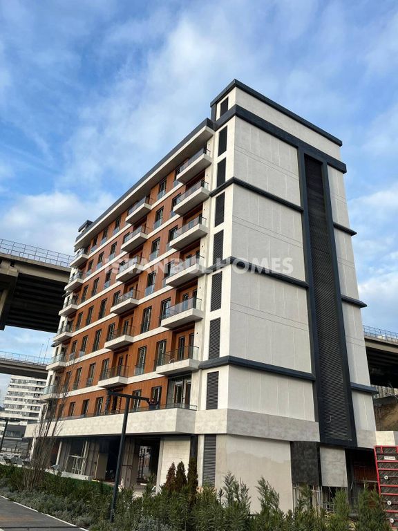 Property photo 3 of 12