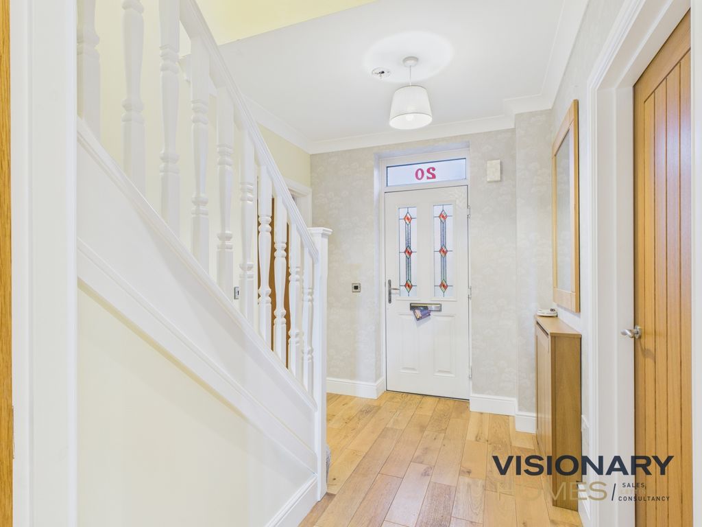 Property photo 3 of 21 Hallway