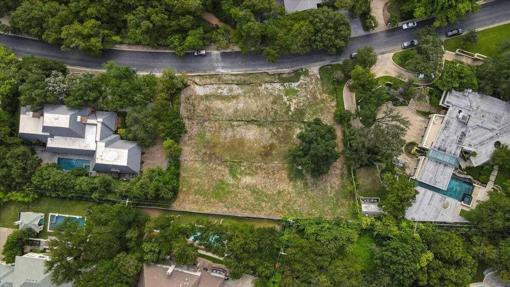 Property photo 3 of 5 <Alttext/>