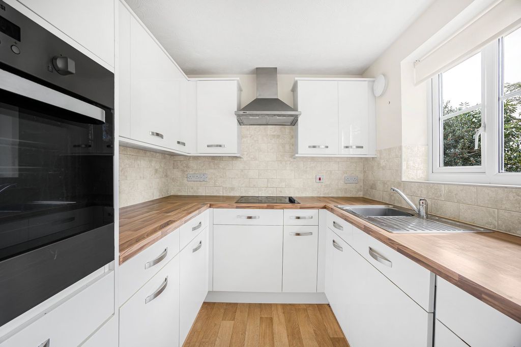 Property photo 2 of 11 Picture No. 05