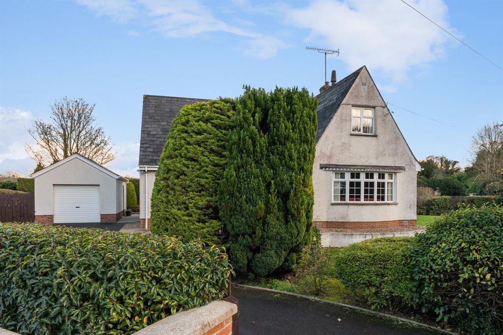 Property photo 3 of 37 1 Montalto Court 36.Jpg