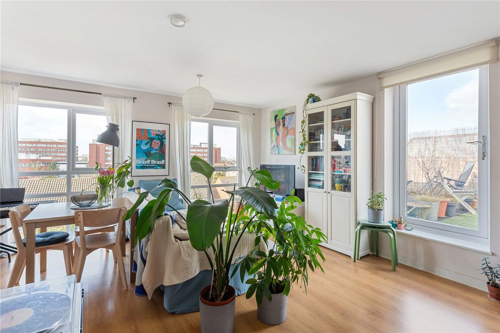 Property photo 1 of 10 Picture No. 05