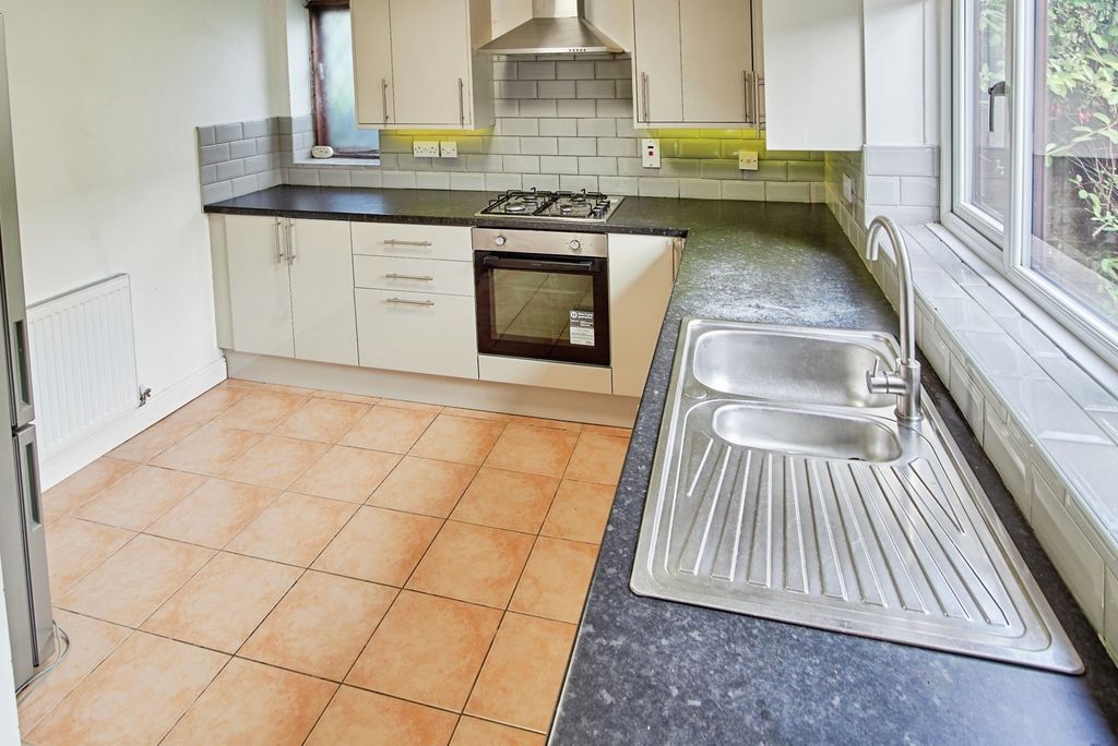 Property photo 2 of 26 Pbox-Img.Jpg