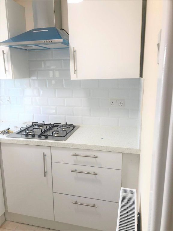 Property photo 3 of 11 Gallery