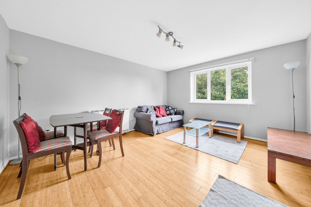 Property photo 2 of 12 3603544