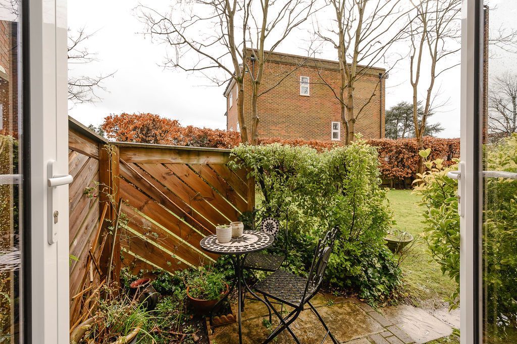 Property photo 3 of 27