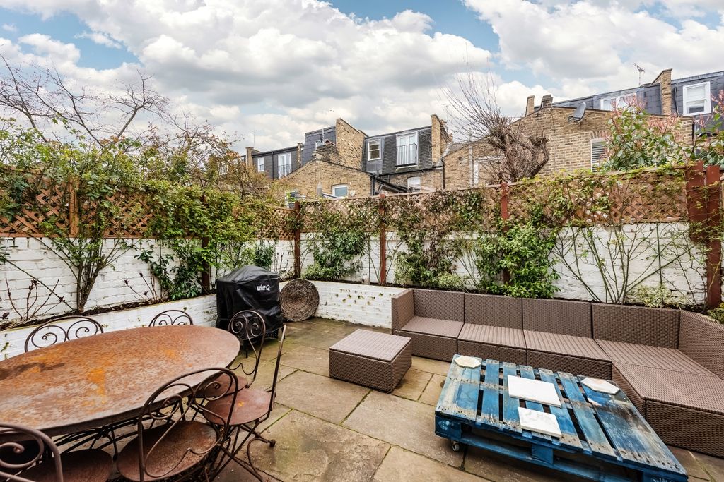 Property photo 2 of 10 Sav Ful Let Gff, ...