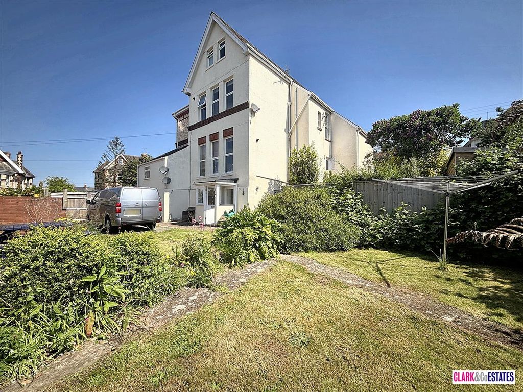 Property photo 1 of 11 Main Picture