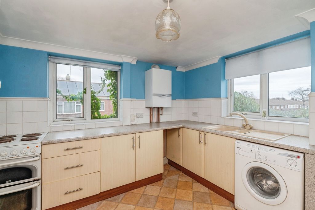 Property photo 2 of 20 Pbox-Img.Jpg