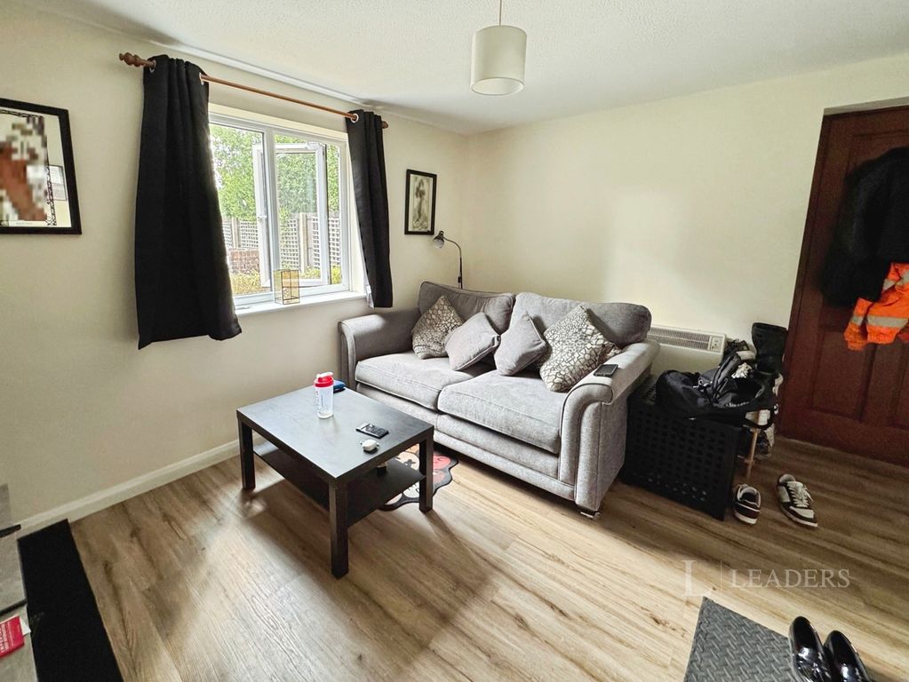 Property photo 2 of 8 Pbox-Img.Jpg