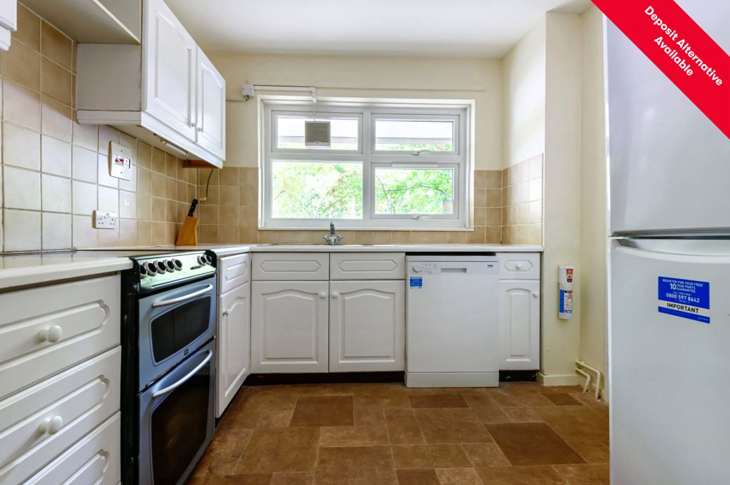 Property photo 2 of 11 Picture No. 25