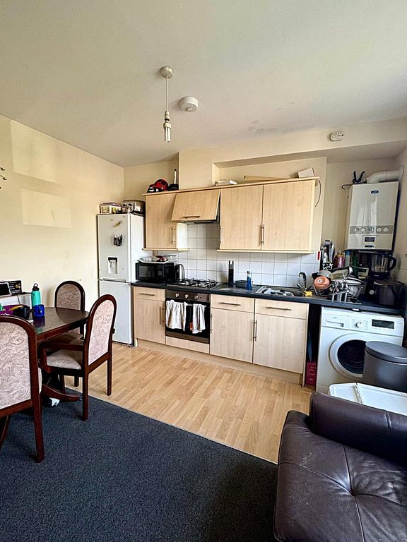 Property photo 2 of 9