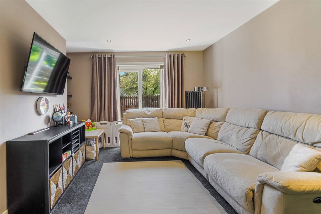 Property photo 2 of 21 Picture No. 04