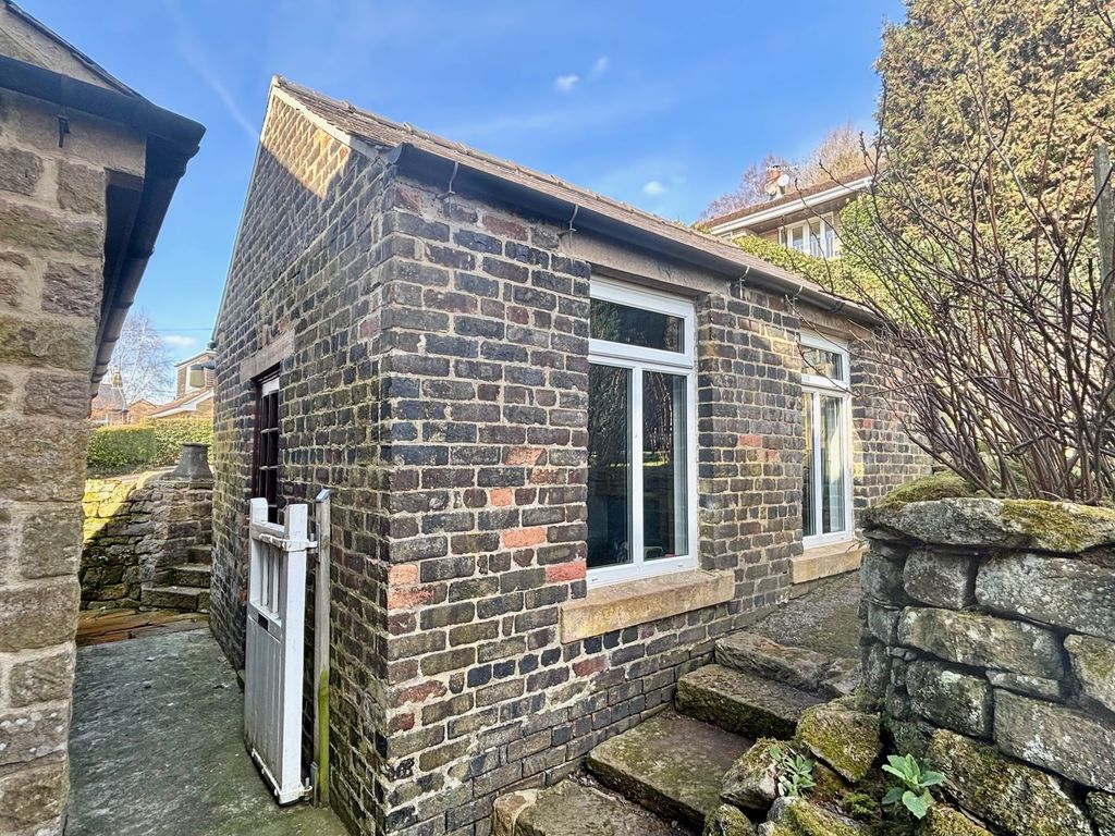 Property photo 3 of 28