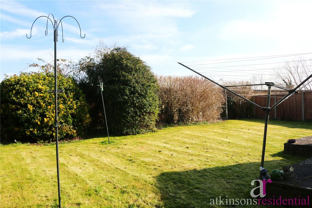 Property photo 3 of 19 Picture No. 02