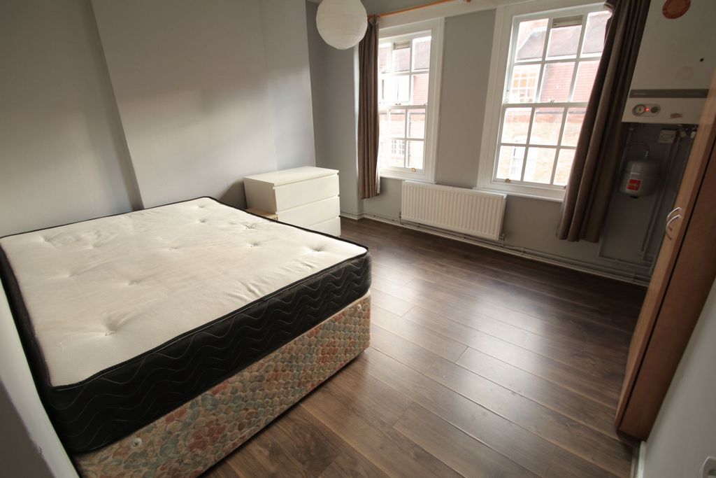 Property photo 1 of 5 Photo 2