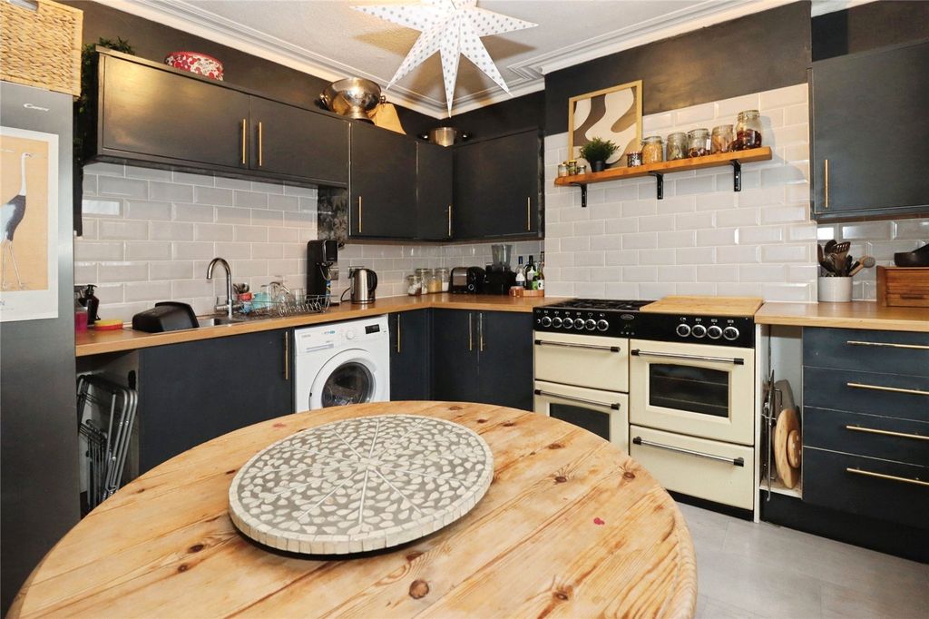 Property photo 2 of 22 Picture No. 03