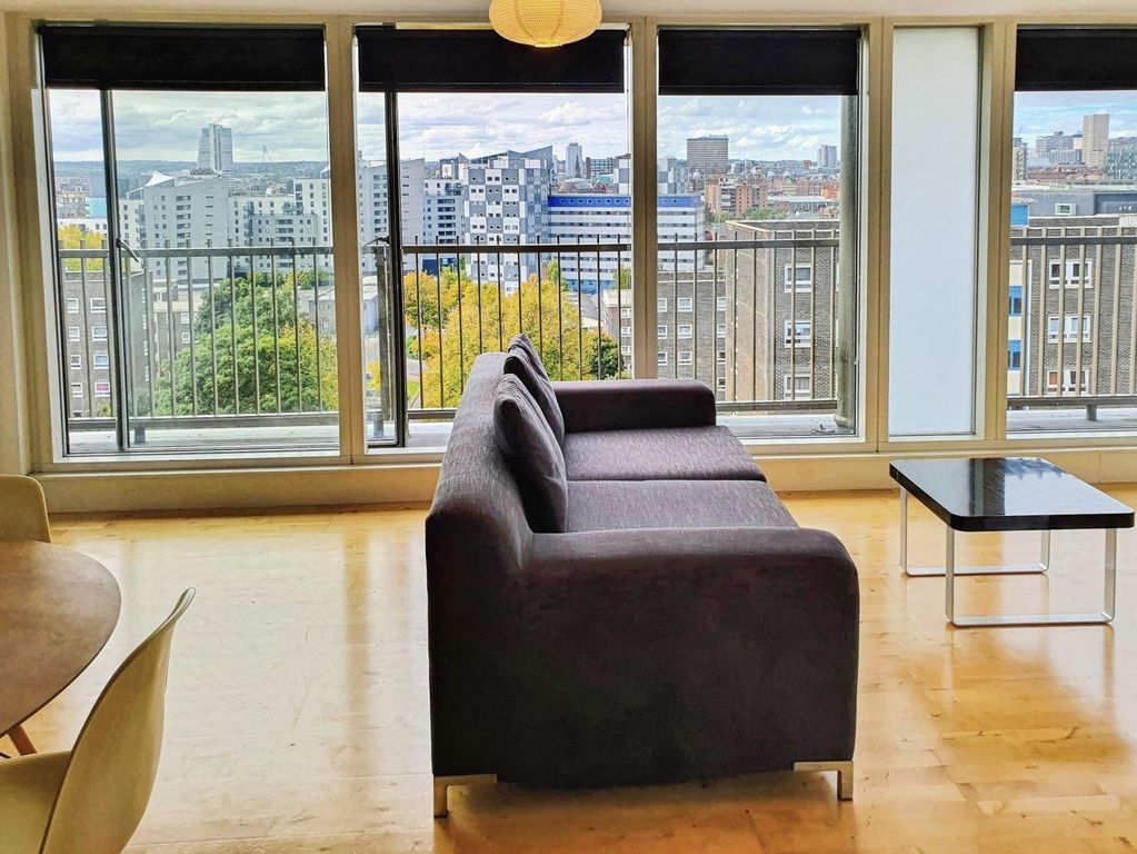 Property photo 3 of 11 Picture No. 31