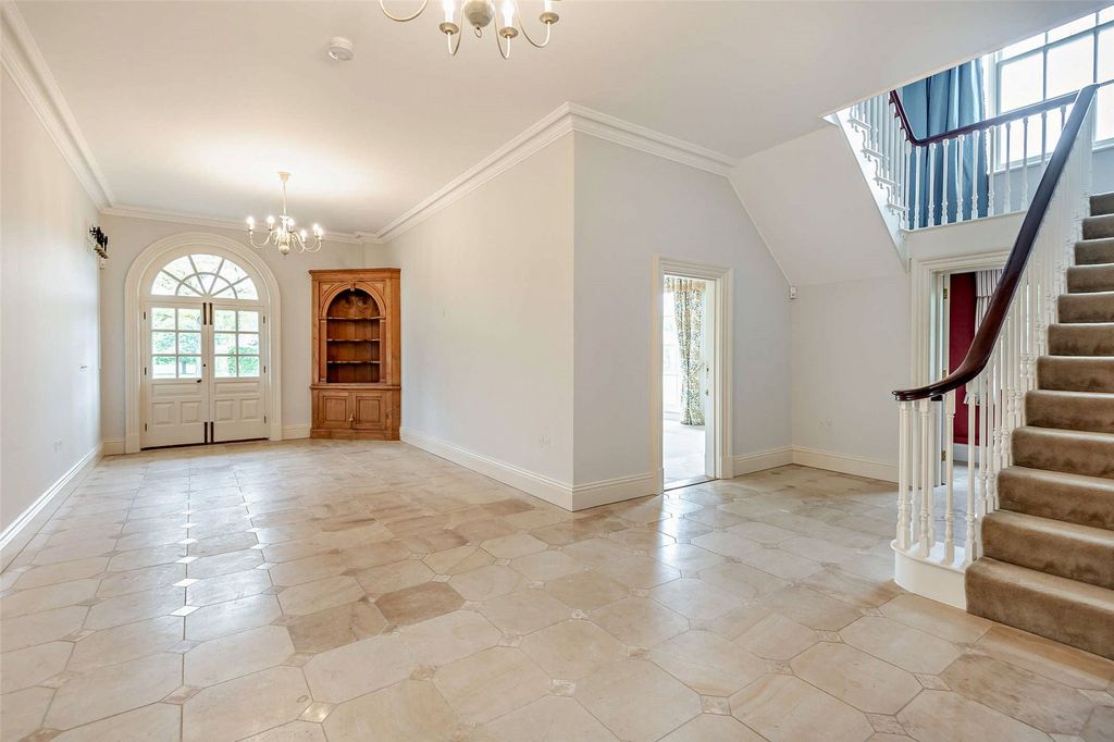 Property photo 2 of 30 Entrance