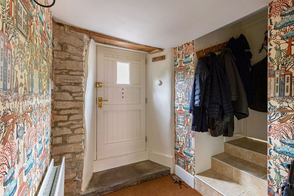 Property photo 2 of 21 Picture No. 62