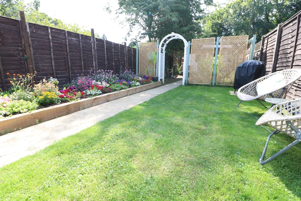 Property photo 3 of 20