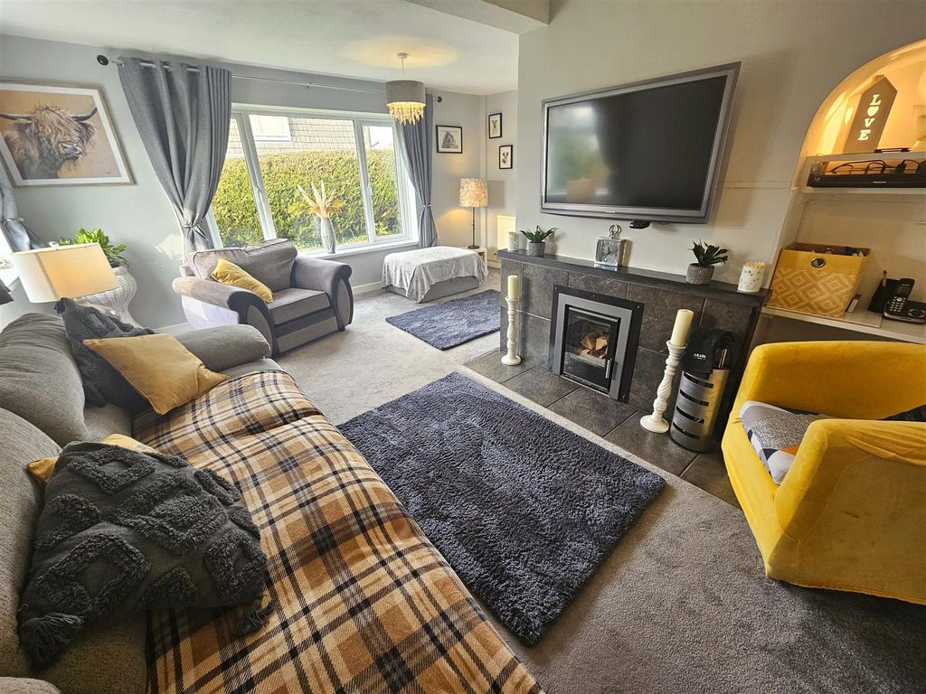 Property photo 2 of 34 Main Lounge.Jpg