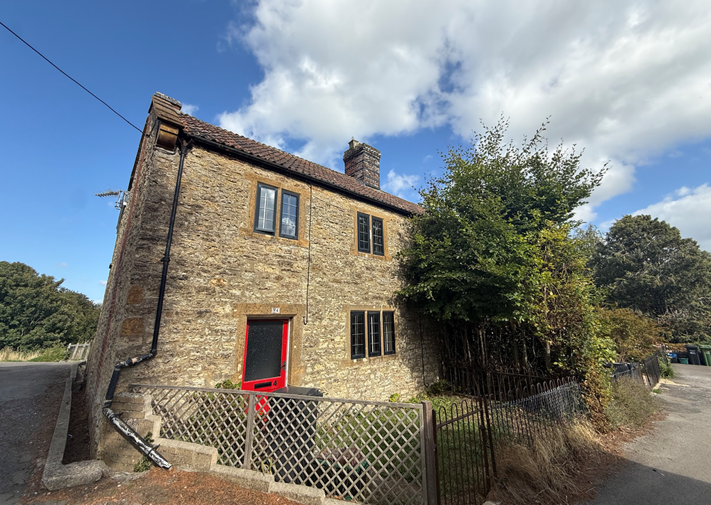 Property photo 1 of 13