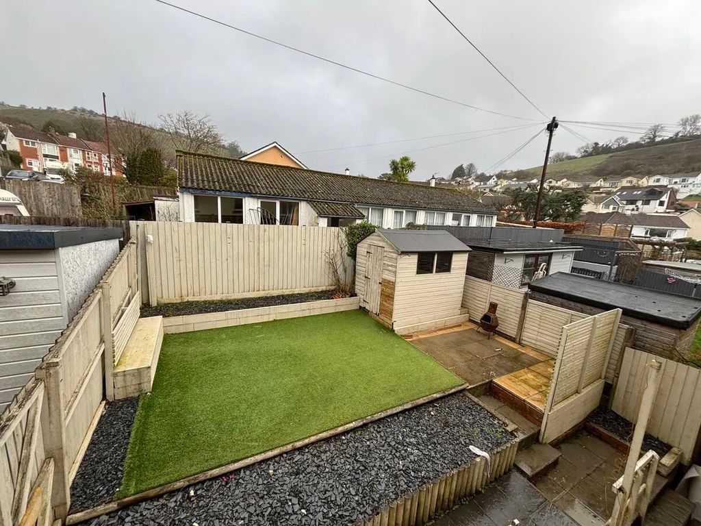 Property photo 3 of 11 Picture 3