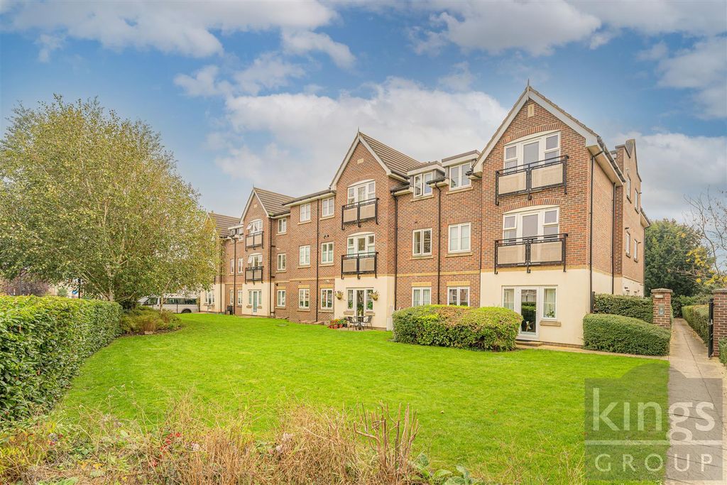 Property photo 1 of 7 Pemberton Court.Jpg