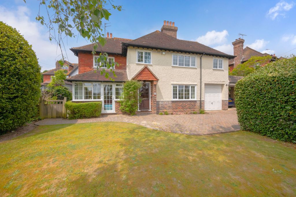 Property photo 1 of 25