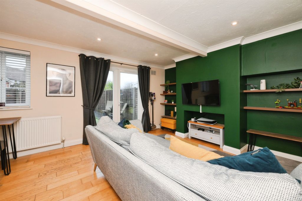 Property photo 3 of 19