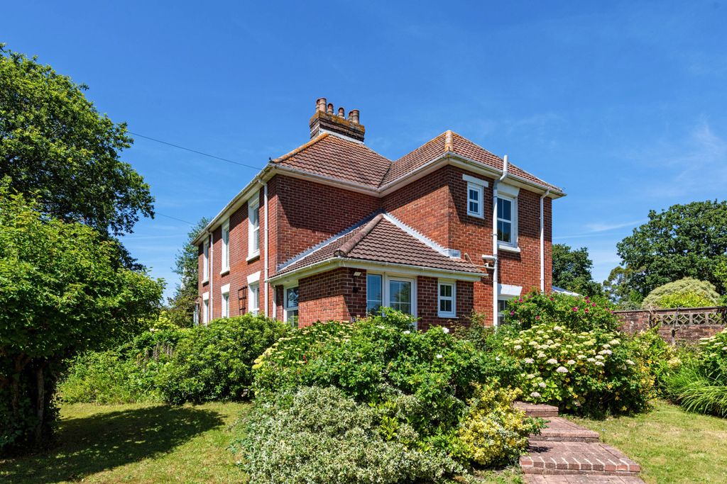 Property photo 1 of 35