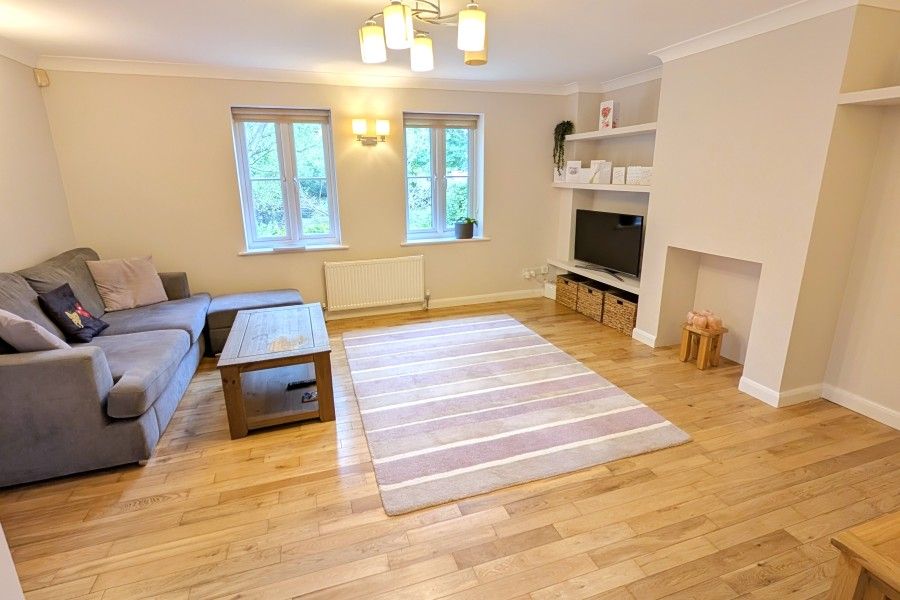 Property photo 2 of 12