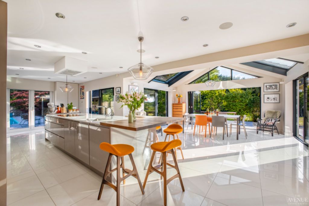 Property photo 1 of 36 4035430