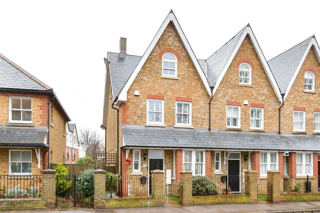 Property photo 2 of 13 External (Web)