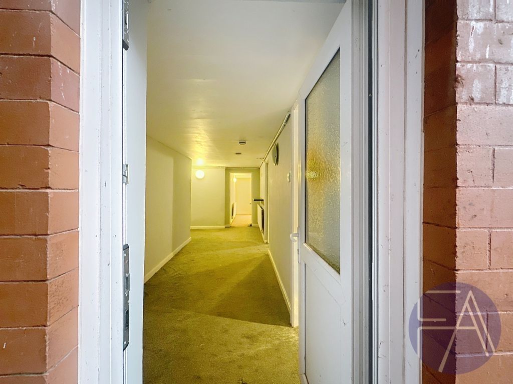 Property photo 3 of 48 4788935