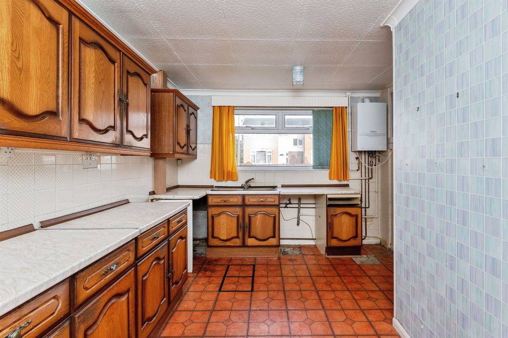 Property photo 2 of 17