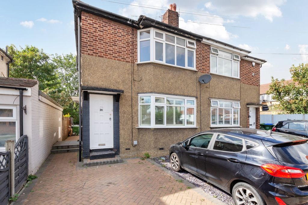 Property photo 1 of 11