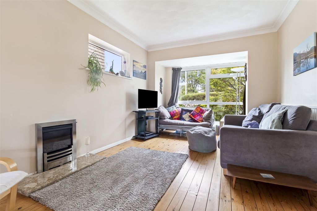 Property photo 2 of 18 3 Redhouse, Ashacre_007.Jpg